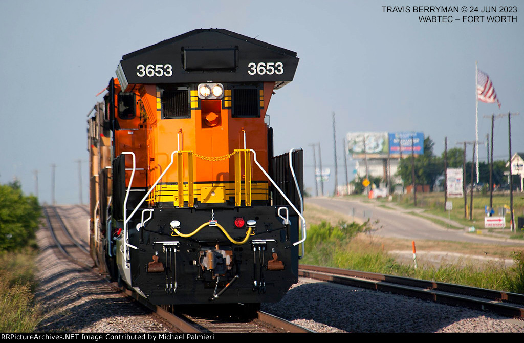 BNSF ET44AC 3653